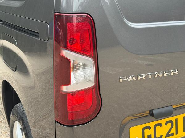 Peugeot Partner 1.5 BlueHDi 1000 Asphalt Standard Panel Van SWB Euro 6 5dr at 29th