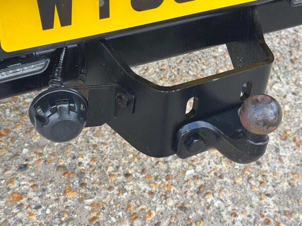 Nissan Navara 2.3 dCi N-Guard Auto 4WD Euro 6 4dr at 54th