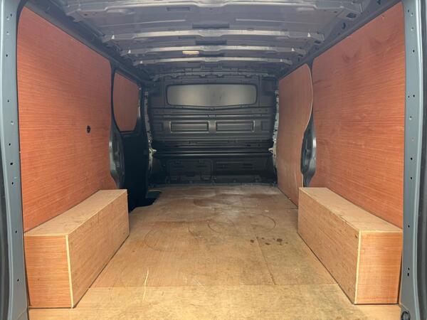Renault Trafic 2.0 dCi Blue LL30 Extra L2 H1 Euro 6 (s/s) 5dr