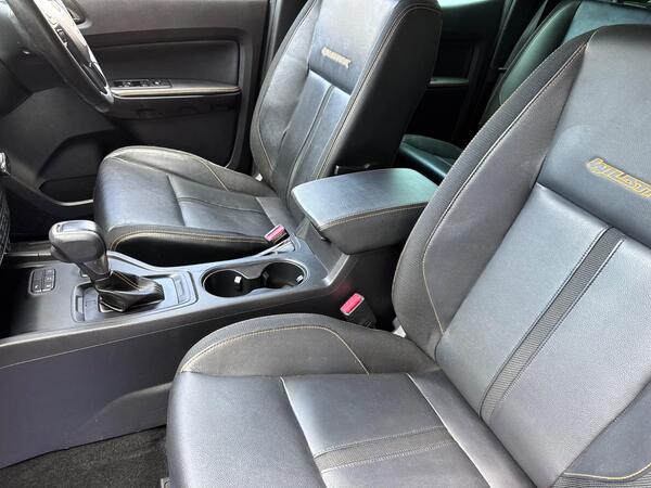 Ford Ranger 3.2 TDCi Wildtrak Auto 4WD Euro 6 (s/s) 4dr at 10th