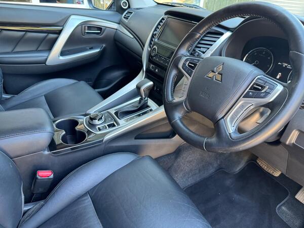 Mitsubishi Shogun Sport 2.4D 4 Auto 4WD Euro 6 5dr at 4th