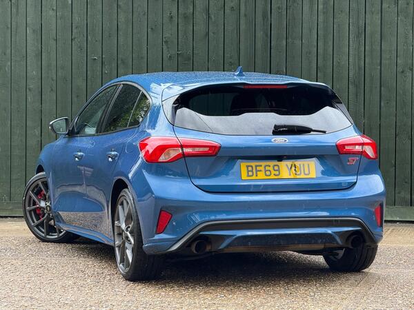 Ford Focus 2.3T EcoBoost ST Euro 6 (s/s) 5dr at 11th