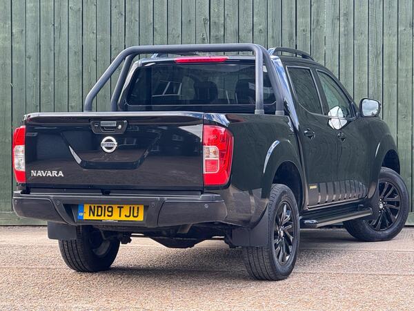 Nissan Navara 2.3 dCi N-Guard 4WD Euro 6 (s/s) 4dr at 19th