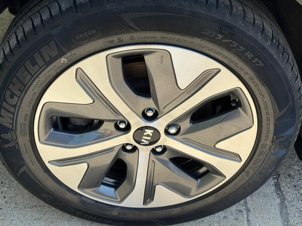 Kia Niro 64kWh 4+ Auto 5dr