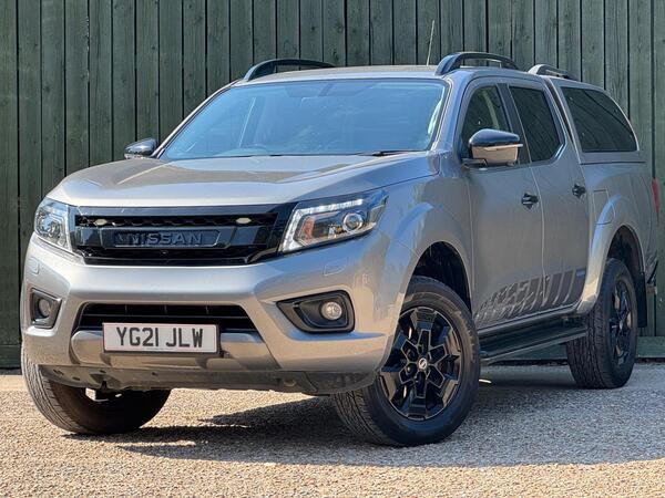Nissan Navara 2.3 dCi N-Guard Auto 4WD Euro 6 4dr at 6th