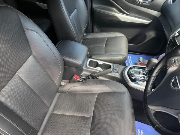 Nissan Navara 2.3 dCi Tekna Auto 4WD Euro 6 4dr