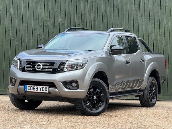 Nissan Navara 2.3 dCi N-Guard Auto 4WD Euro 6 4dr at 4th