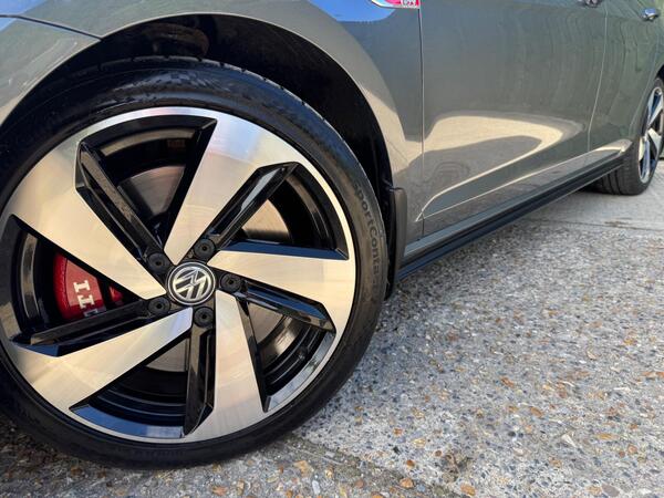 Volkswagen Golf 2.0 TSI GTI Performance Euro 6 (s/s) 5dr