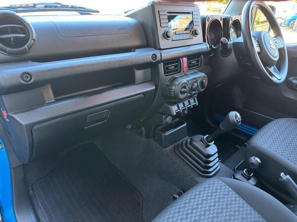 Suzuki Jimny 1.5 LCV ALLGRIP Euro 6 3dr at 6th