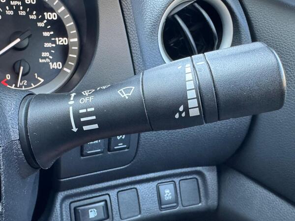 Nissan Navara 2.3 dCi N-Guard Auto 4WD Euro 6 4dr