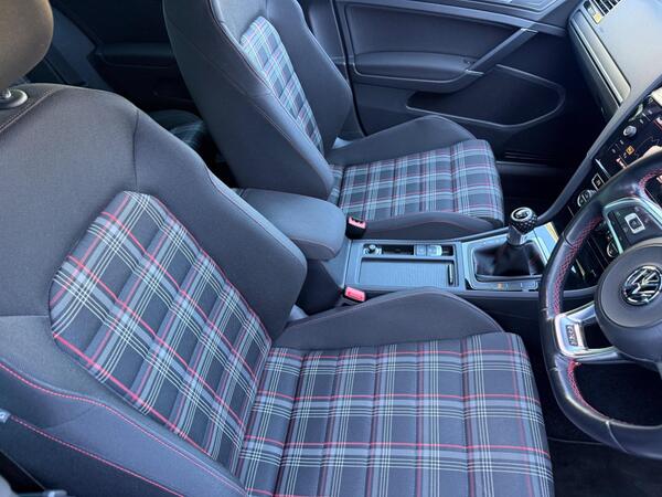 Volkswagen Golf 2.0 TSI GTI Performance Euro 6 (s/s) 5dr at 4th