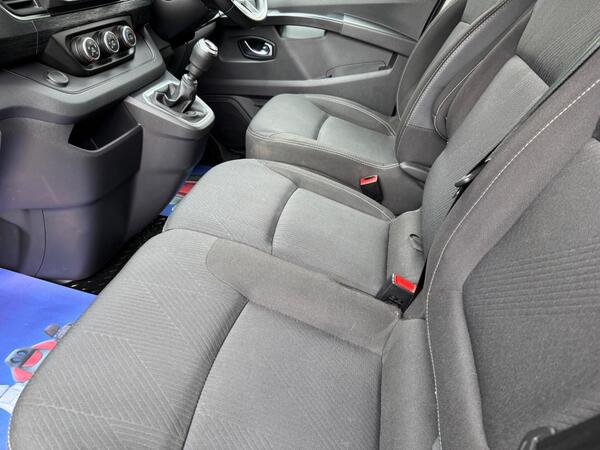 Renault Trafic 2.0 dCi Blue LL30 Extra L2 H1 Euro 6 (s/s) 5dr