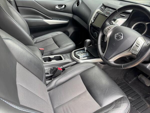Nissan Navara 2.3 dCi N-Guard Auto 4WD Euro 6 4dr at 4th