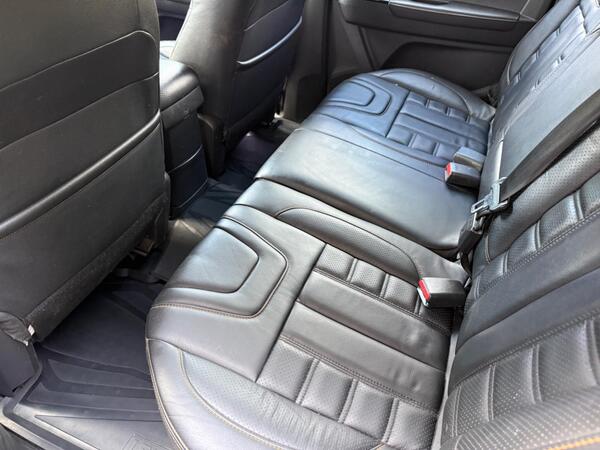 Isuzu D-Max 1.9 TD Blade Auto 4WD Euro 6 4dr at 22th