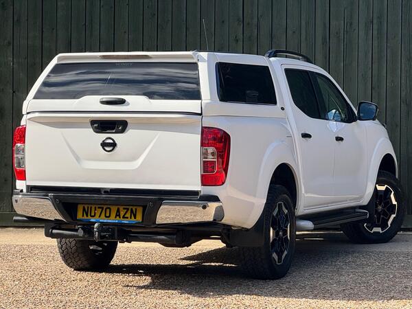 Nissan Navara 2.3 dCi Tekna Auto 4WD Euro 6 4dr at 19th