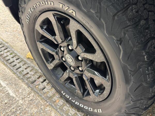 Toyota Hilux 2.8 D-4D Invincible X 4WD Euro 6 (s/s) 4dr at 26th