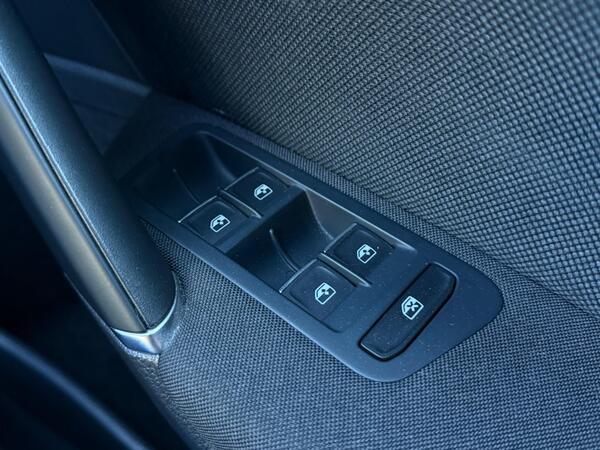 Volkswagen Golf 2.0 TSI GTI Performance Euro 6 (s/s) 5dr at 23th