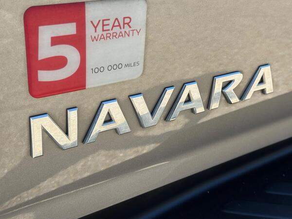 Nissan Navara 2.3 dCi N-Guard Auto 4WD Euro 6 4dr at 53th