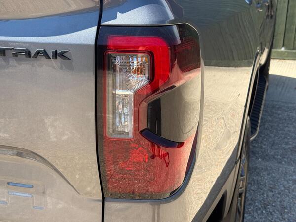Ford Ranger 2.0 TD EcoBlue Wildtrak Auto 4WD Euro 6 (s/s) 4dr at 42th