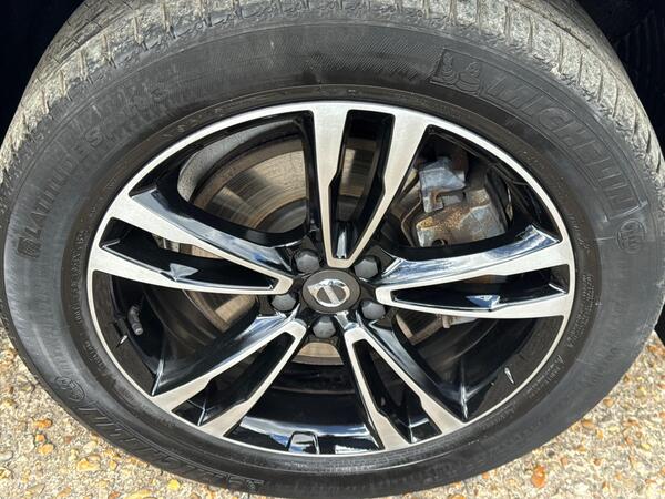 Volvo XC60 2.0 T4 Edition Auto Euro 6 (s/s) 5dr at 36th