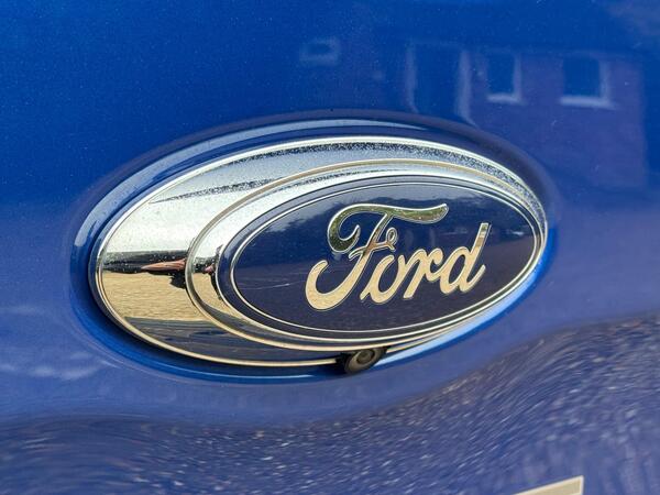 Ford Ranger 2.2 TDCi Limited Durashift 4WD Euro 5 4dr at 50th
