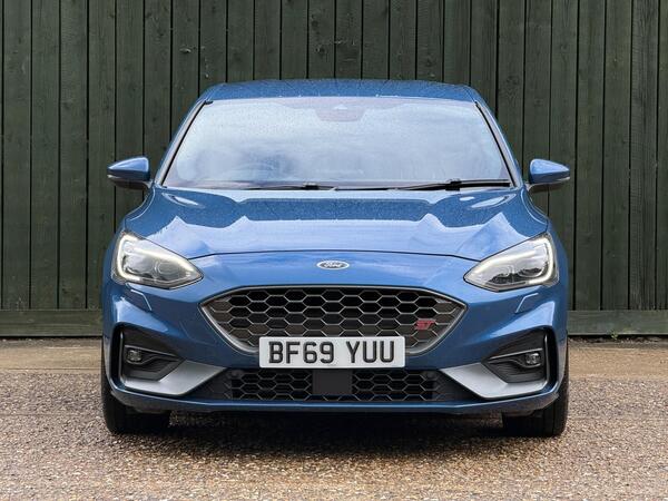 Ford Focus 2.3T EcoBoost ST Euro 6 (s/s) 5dr at 4th
