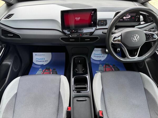 Volkswagen ID.3 Pro Performance 58kWh Style Auto 5dr at 2th