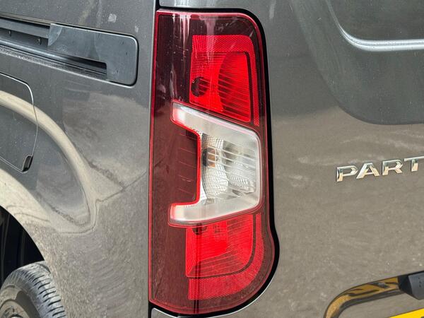 Peugeot Partner 1.5 BlueHDi 1000 Professional Premium Standard Panel Van SWB Euro 6 5dr