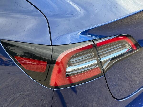 Tesla Model 3 (Dual Motor) Long Range Auto 4WDE 4dr