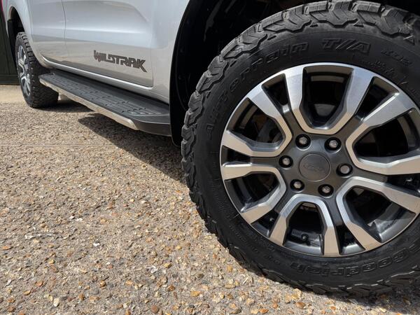 Ford Ranger 3.2 TDCi Wildtrak Auto 4WD Euro 6 (s/s) 4dr at 33th