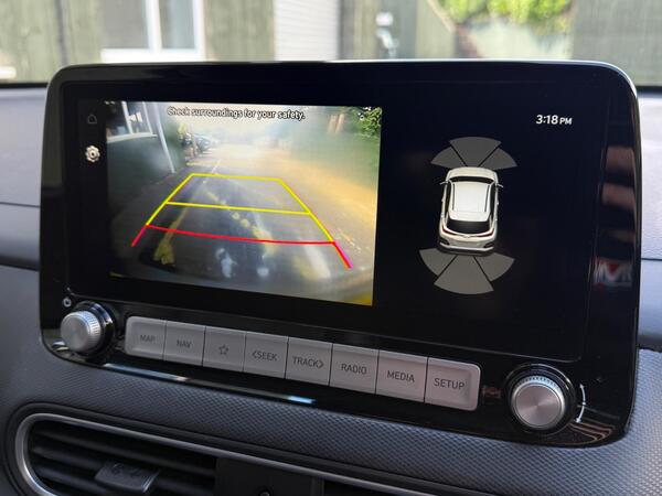 Hyundai KONA 64kWh Premium SE Auto 5dr (7kW Charger)