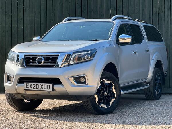 Nissan Navara 2.3 dCi Tekna Auto 4WD Euro 6 4dr at 6th