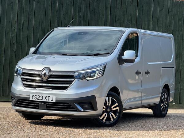 Renault Trafic 2.0 dCi Blue SL30 Extra Sport L1 H1 Euro 6 (s/s) 5dr at 6th