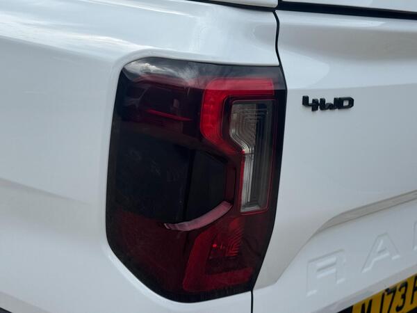Ford Ranger 3.0 TD V6 EcoBlue Wildtrak Auto 4WD Euro 6 (s/s) 4dr at 33th