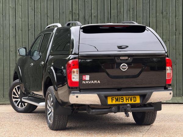 Nissan Navara 2.3 dCi Tekna Auto 4WD Euro 6 4dr at 14th