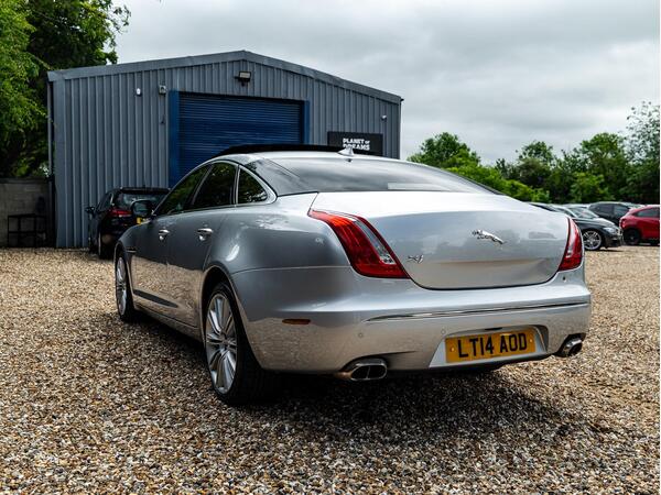 JAGUAR XJ PORTFOLIO S/C AUTO - Image 5