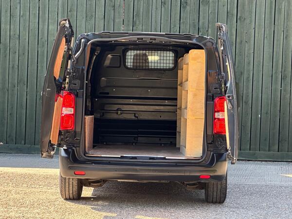 Toyota ProAce 1.6D Icon Medium Panel Van MWB Euro 6 (s/s) 6dr at 22th