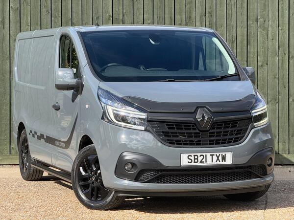 Renault Trafic 2.0 dCi ENERGY 28 Black Edition SWB Standard Roof Euro 6 (s/s) 5dr at 0th