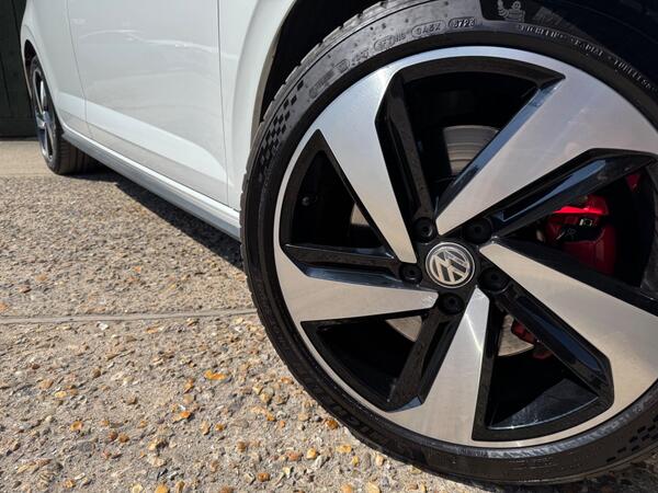 Volkswagen Polo 2.0 TSI GTI DSG Euro 6 (s/s) 5dr at 31th