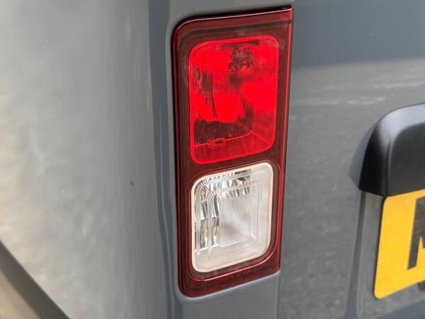 Renault Trafic 2.0 dCi Blue LL30 Extra L2 H1 Euro 6 (s/s) 5dr