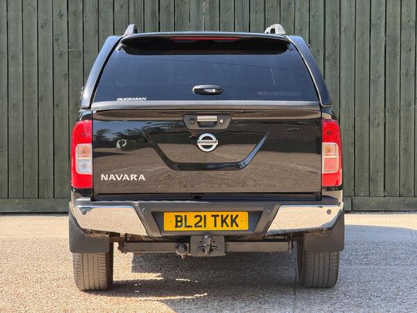 Nissan Navara 2.3 dCi Tekna 4WD Euro 6 (s/s) 4dr at 16th