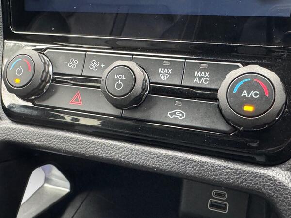 Ford Ranger 2.0 TD EcoBlue Wildtrak Auto 4WD Euro 6 (s/s) 4dr at 24th