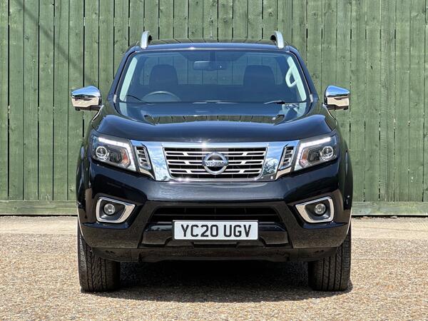 Nissan Navara 2.3 dCi Tekna 4WD Euro 6 (s/s) 4dr at 11th