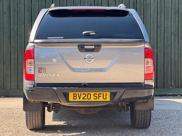 Nissan Navara 2.3 dCi N-Guard Auto 4WD Euro 6 4dr