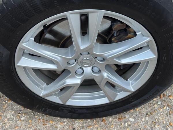 Volvo XC60 2.0 D4 Momentum Auto AWD Euro 6 (s/s) 5dr