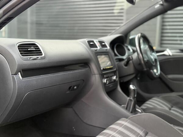 Volkswagen Golf 2.0 TDI GTD Euro 5 5dr - Image 2