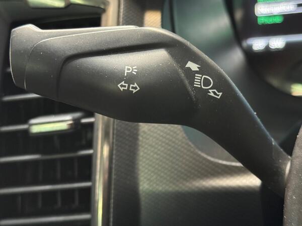 Ford Ranger 3.2 TDCi Wildtrak Auto 4WD Euro 5 4dr at 38th