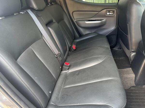 Mitsubishi L200 2.4 DI-D DC Warrior Auto 4WD Euro 6 4dr