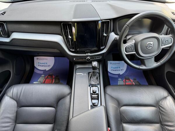 Volvo XC60 2.0 D4 Momentum Auto AWD Euro 6 (s/s) 5dr