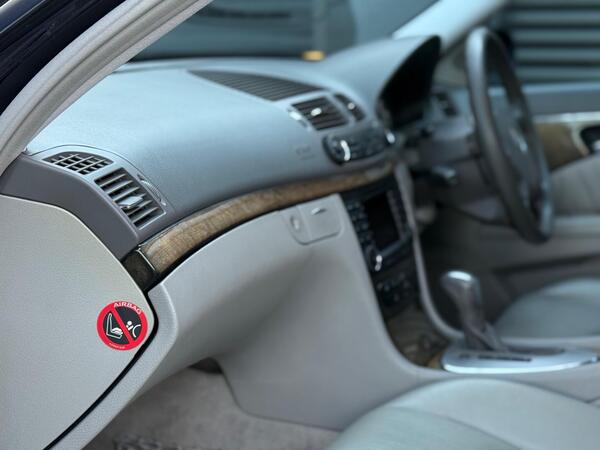 Mercedes-Benz E Class 1.8 E200 Kompressor Avantgarde 5dr - Image 3